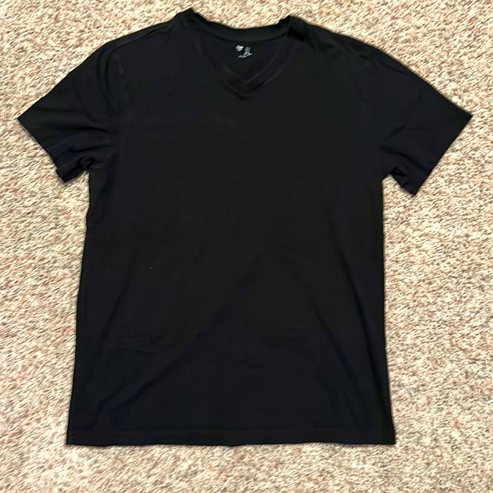 Gap Men’s Black V-Neck Tee, Size Large